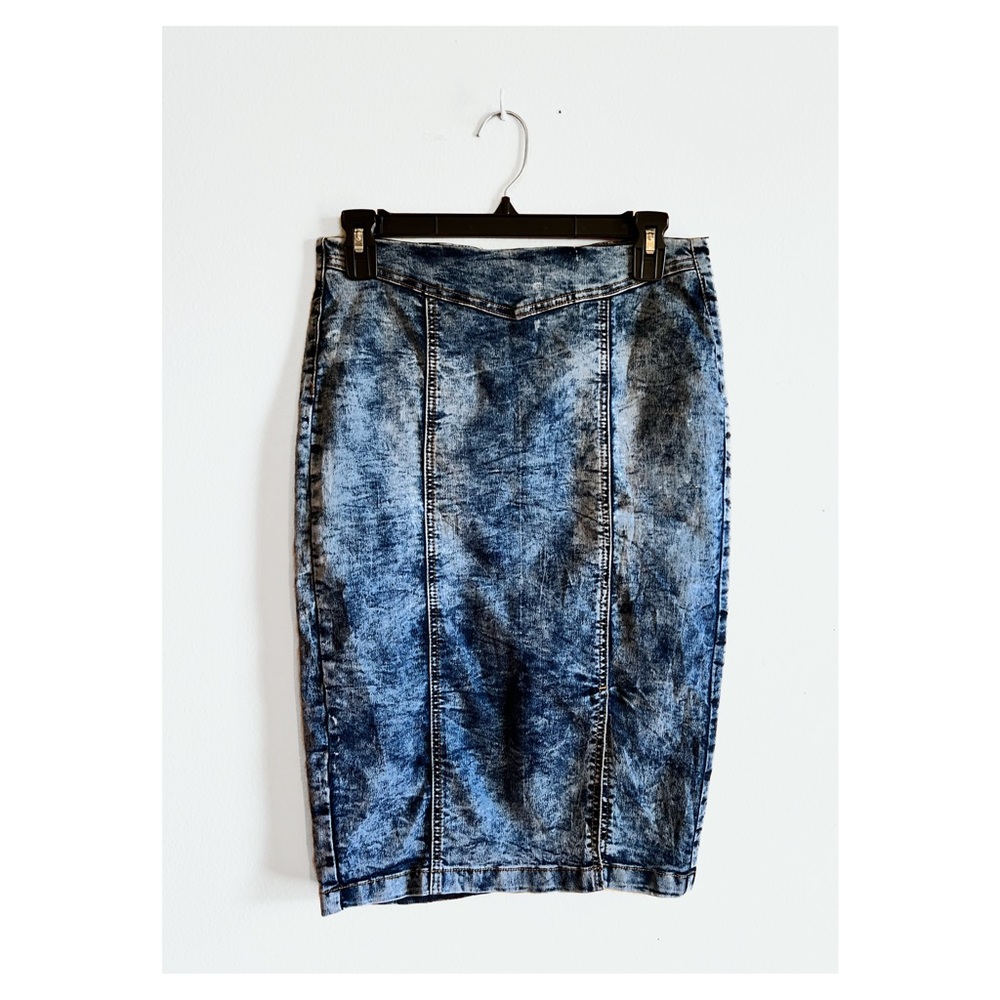 ❌SOLD❌Acid Wash Denim Midi Pencil Skirt